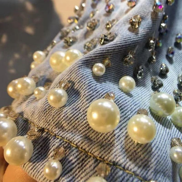 Shorts de Mezclilla Talle Alto Pierna Ancha con Detalles de Diamantes