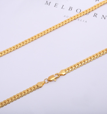 Cadena para Hombre Estilo Serpiente en Tono Dorado - Image 4