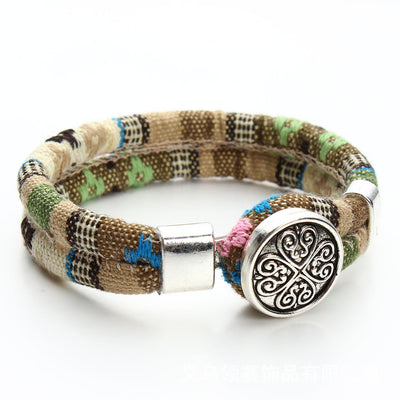 Pulsera de Cuero y Algodón Artesanal - Image 11