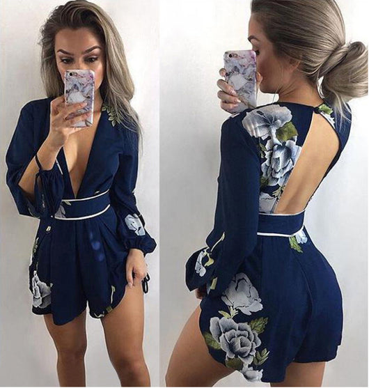Vestido Corto Escotado Halter con Mangas Largas y Estampado