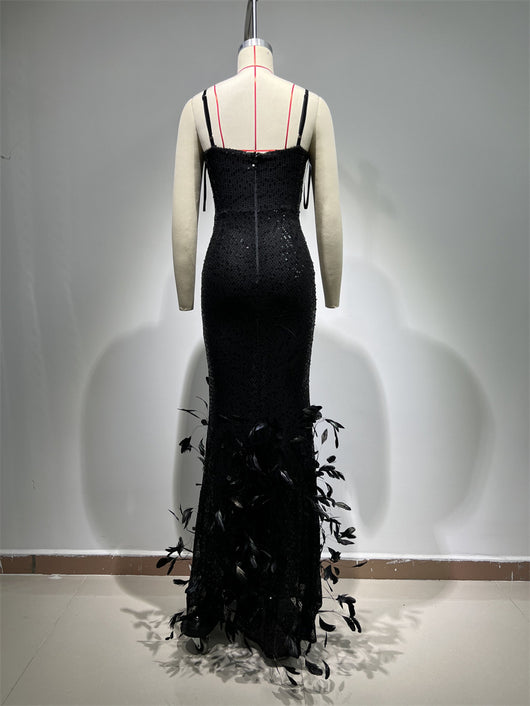 Vestido Sling Negro con Lentejuelas de Pluma - Image 16