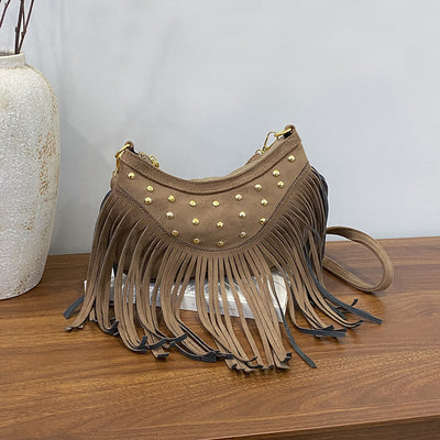 Bolsa Mensajera Retro Casual con Flecos y Remaches de Gran Capacidad - Image 9