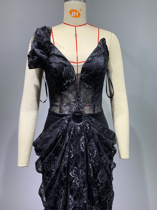 Vestido Negro Elegante sin Mangas con Encaje Floral y Espalda Descubierta Reductor - Image 9