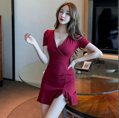 Vestido Elegante Efecto Reductor con Escote V y Falda Sirena