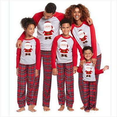 Pijamas Navideños Familiares a Juego con Diseño de Dibujos Animados - Image 10