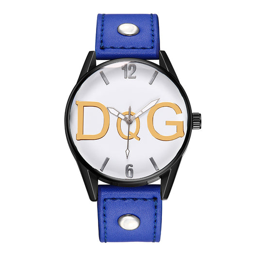 Reloj Pulsera Unisex Estilo Europeo con Remaches y Correa de Cuero - Image 3