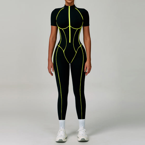 Jumpsuit Deportivo con Espalda Abierta y Detalles en Contraste