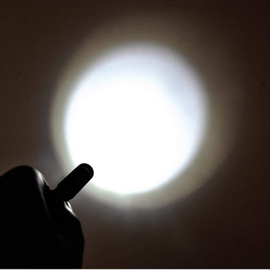 Linterna Táctica de Aluminio Resistente al Agua con Luz Ultra Potente - Image 4