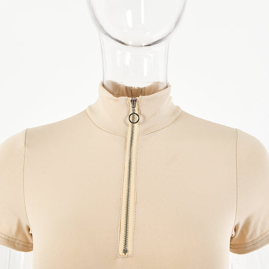 Jumpsuit Corto Femenino con Escote Redondo y Cierre - Image 12