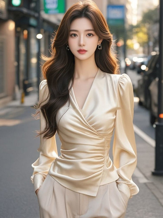 Blusa Satinada de Manga Larga con Cuello en V para Mujer - Image 7
