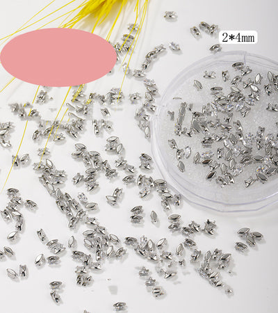 Joya para Uñas con Zirconia Gota Cuadrada - Image 6