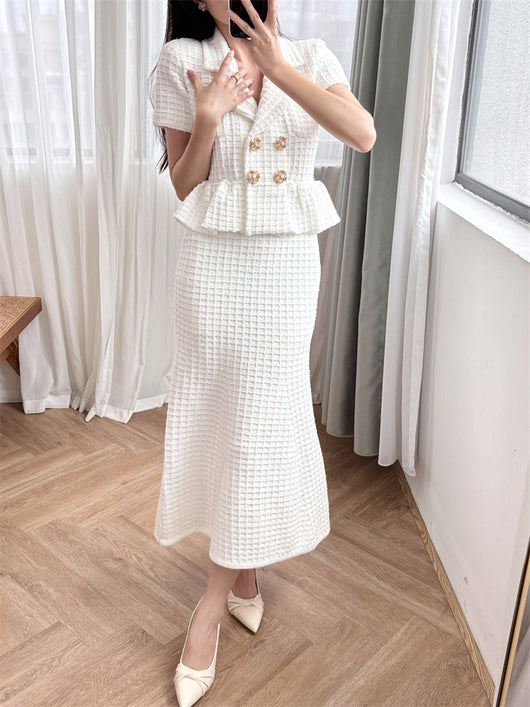 Vestido Tejido Blanco Puro Cuello V con Detalle Hueco - Elegancia Dignificada - Image 22