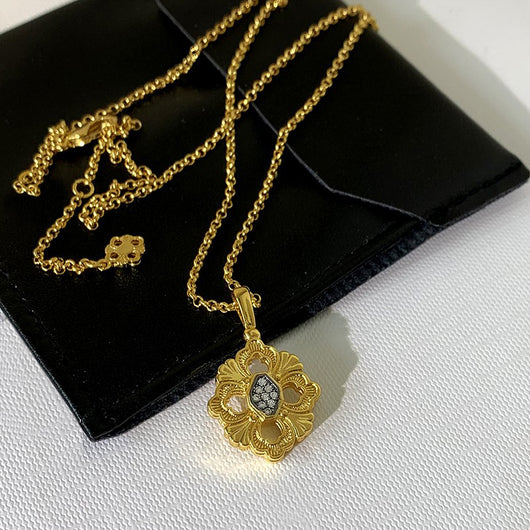 Collar de Trébol de Cuatro Hojas en Oro 18K Europeo y Americano para Mujer - Image 6