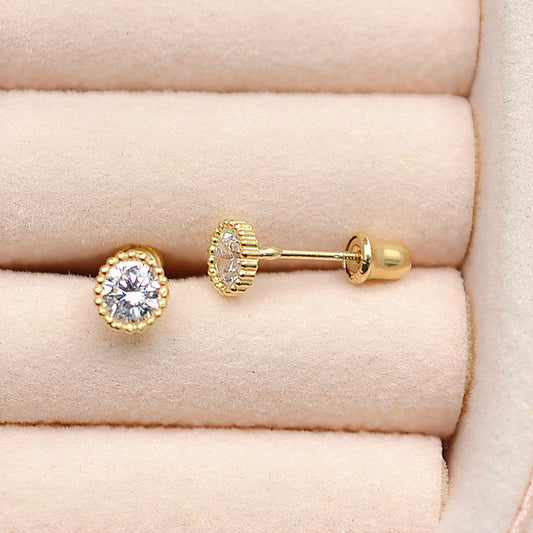Aretes de Diamante Redondo en Oro con Cierre de Tornillo - Image 2