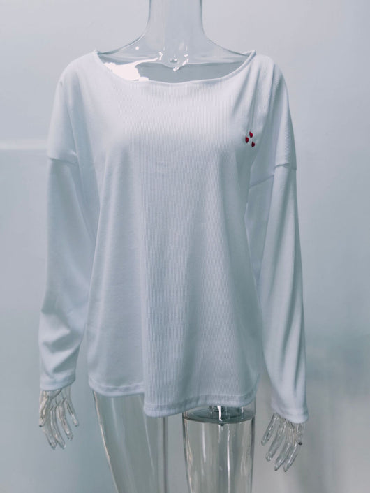 Blusa Holgada con Bordado de Amor y Mangas Largas - Image 11
