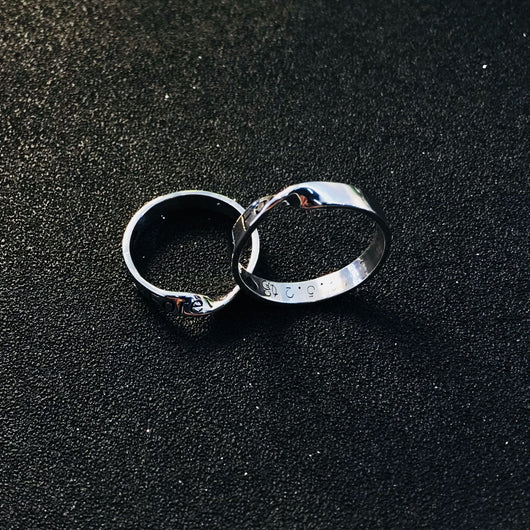 Anillo de Graduación Personalizado con Grabado - Recuerdo Escolar
