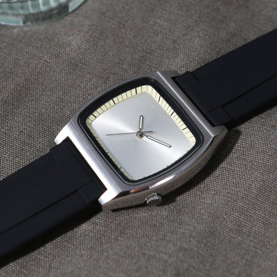 Reloj de Pulsera Minimalista Cuadrado sin Logo - Diseño Versátil - Image 23
