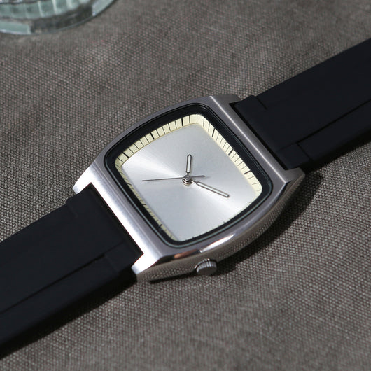 Reloj de Pulsera Minimalista Cuadrado sin Logo - Diseño Versátil - Image 23