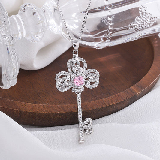 Collar Iris con Llave de Plata 925 y Diamantes - Diseño Minimalista Luxury