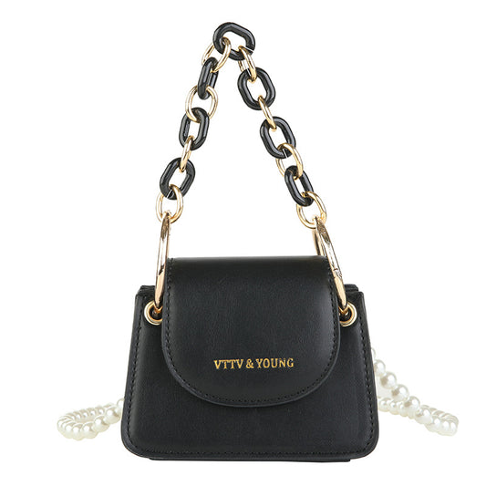 Bolso Bandolera Cuadrado con Cadena de Perlas a un Hombro