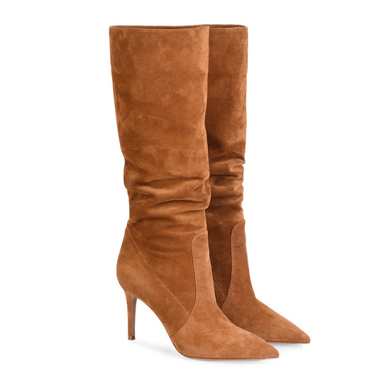 Botas Stiletto Café de Gamuza con Punta Aguda y Caña Media