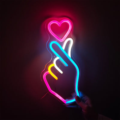 Luces Decorativas de Neón en Forma de Corazón - Acrílico Premium para Espacios Comerciales - Image 3