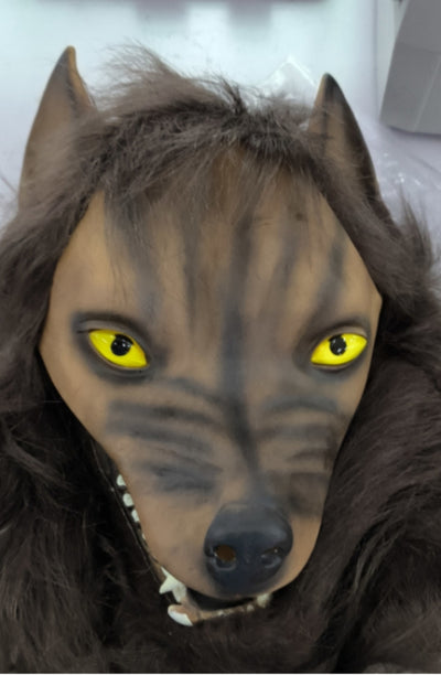 Máscara de Cabeza de Lobo en Látex - Headgear de Cosplay Profesional - Image 8
