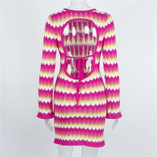 Vestido Tejido de Manga Larga con Rayas Contrastantes y Espalda Descubierta - Image 17