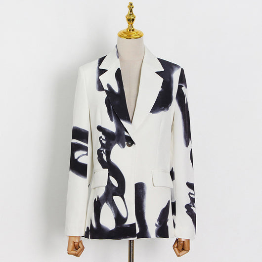 Traje Casual Femenino con Blazer y Pantalón Capri - Image 8