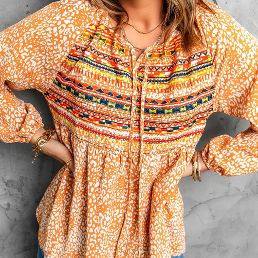 Blusa de Gasa Bordada con Cuello Redondo y Mangas Farol