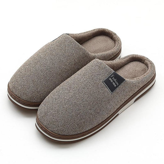 Pantuflas de Descanso en Ante con Tacón Bajo - Image 7