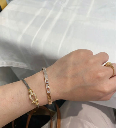 Pulsera Deslizante de Lujo Ligero con Tres Diamantes Engarzados