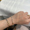 Pulsera Deslizante de Lujo Ligero con Tres Diamantes Engarzados