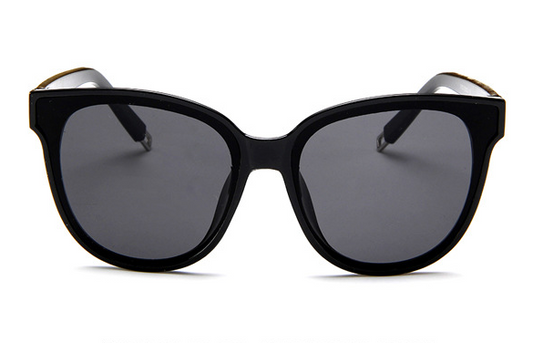 Black frame cat-eye sunglasses with vibrant pink mirrored lenses, suitable for women and fashion trends. - Image 2