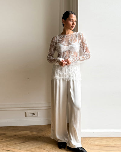 Blusa de Encaje Elegante y Sensual Estilo Francés - Image 14