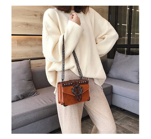 Bolso de Hombro Vintage con Tachuelas - Image 15