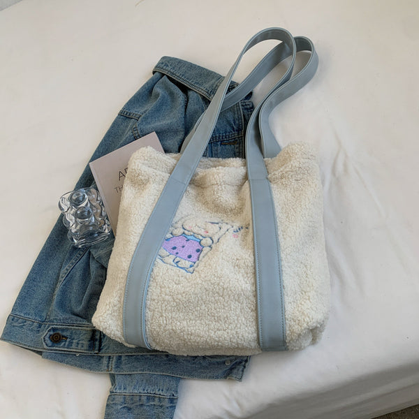 Bolso Tote de Gran Capacidad con Detalles de Pelaje - Estilo Fashion