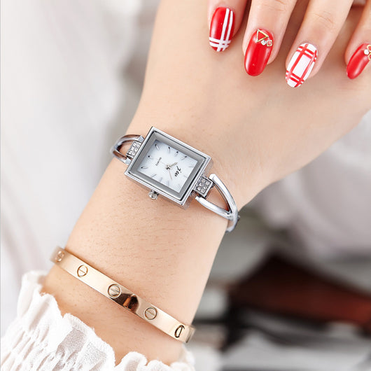 Reloj de Pulsera Electrónico Retro para Mujer con Banda de Acero Inoxidable Resistente al Agua - Image 7