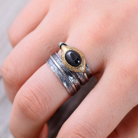 Anillo de Granate Vintage con Pluma Declarativa para Mujer