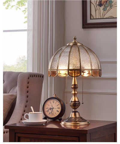Lámpara de Escritorio Vintage en Cobre Macizo - Diseño Europeo Elegante y Lujoso - Image 11