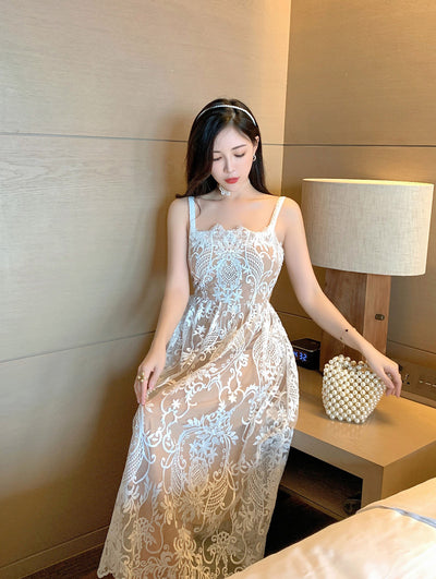 Vestido de Encaje Mesh con Tirantes Bordados - Image 5