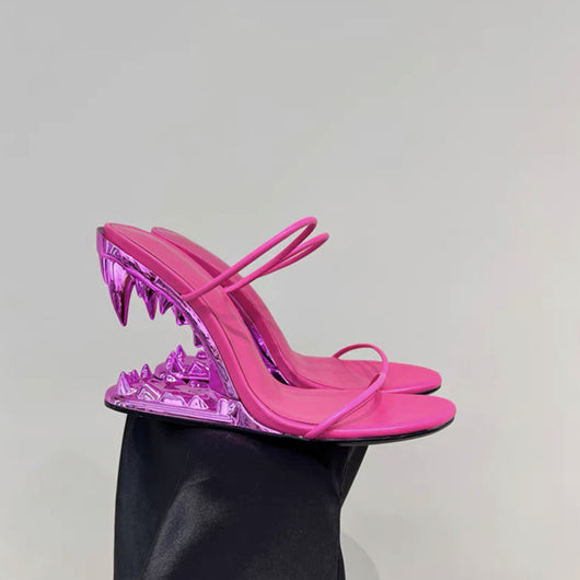 Sandalias de Tacón Alto con Detalles Metálicos Afilados - Image 4