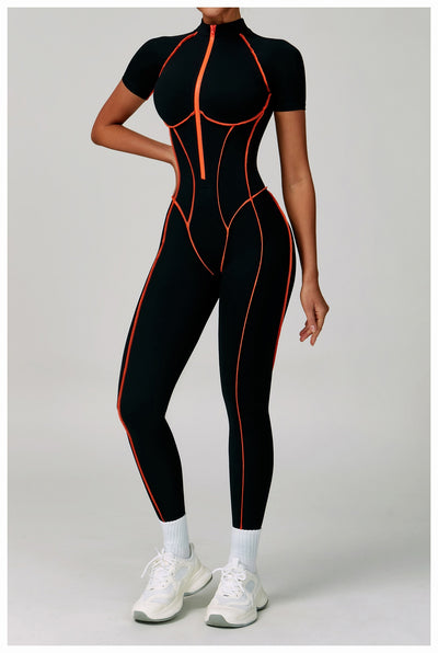 Jumpsuit Deportivo con Espalda Abierta y Detalles en Contraste - Image 31