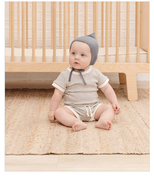 Conjunto de Dos Piezas para Niña con Shorts y Blusa Acanalada a Rayas - Image 5