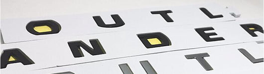 Emblema Frontal OUTLANDER - Adhesivo de Identificación para Personalización - Image 6