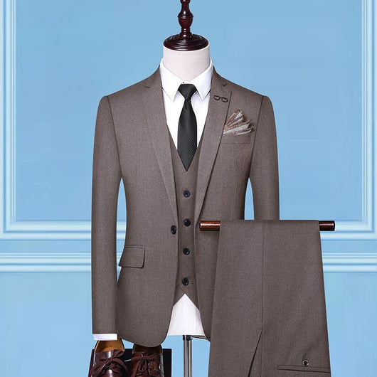 Traje de Novio Tres Piezas Color Sólido Premium - Image 2