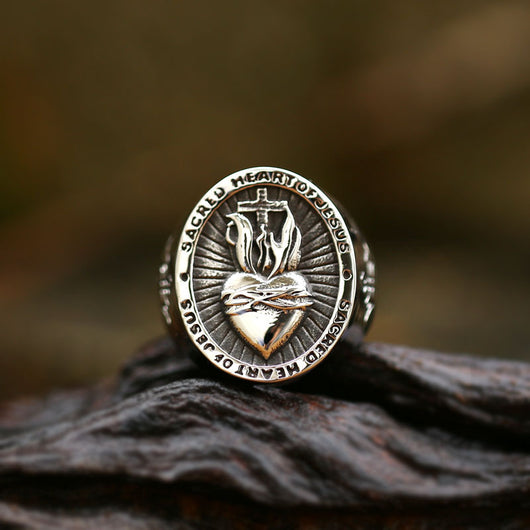 Anillo Sagrado Corazón de Jesús Acero Inoxidable para Hombre y Mujer - Joya Biker Punk con Cruz - Image 4