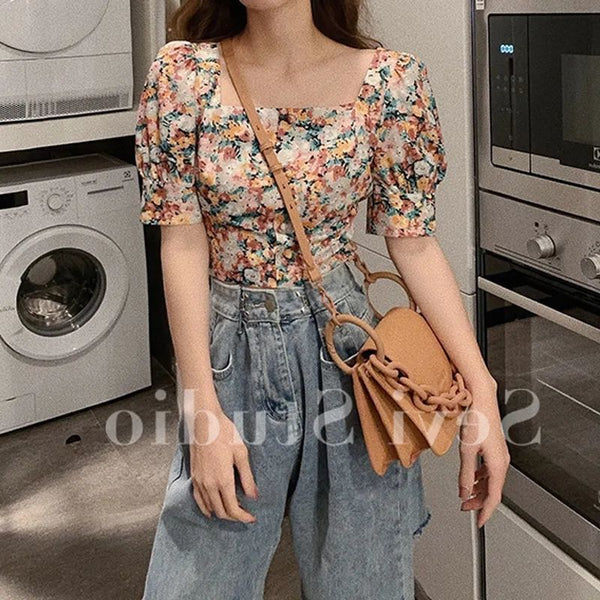 Blusa Retro Cuello Halter Floral Corta de Verano