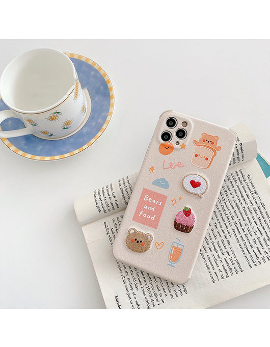 Funda para iPhone con Diseño Bordado de Osito y Conejito - Image 6
