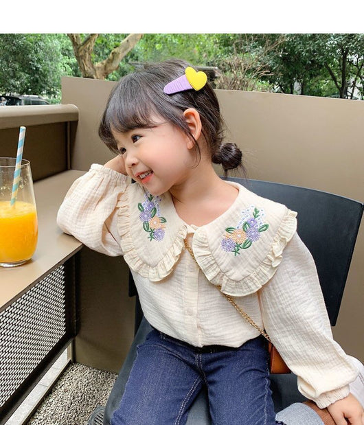 Blusa Infantil Coreana Blanca con Bordados Elegantes - Image 3